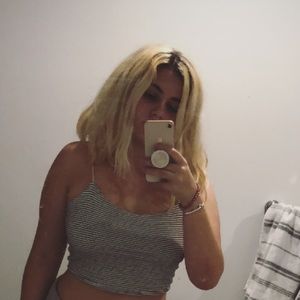 Meet your Posher, Ayu